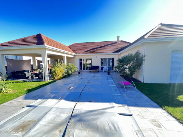 Vente Villa 5 pièces 147 m2 Montluçon