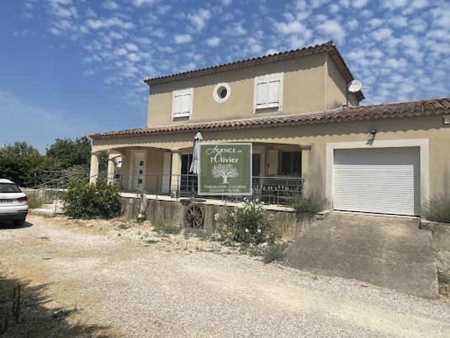 Vente Villa 5 pièces 148 m2 Saint Etienne du Grès