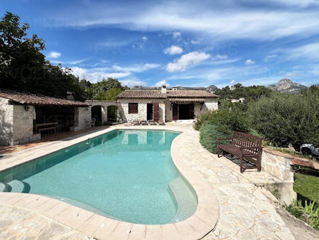 Vente Villa 5 pièces 148 m2 Vence