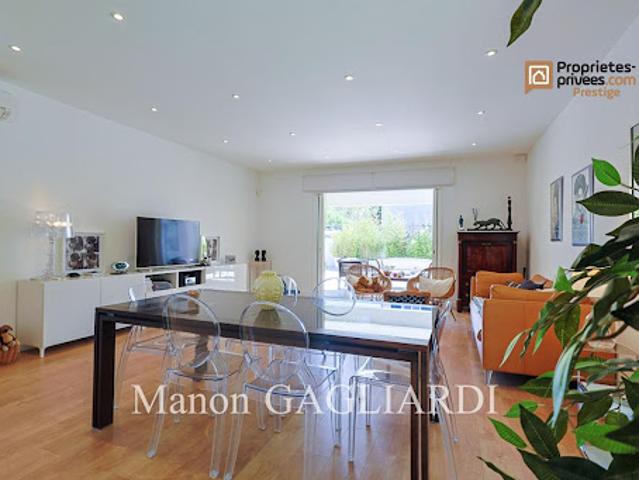 Vente Villa 5 pièces 150 m2 Six Fours les Plages