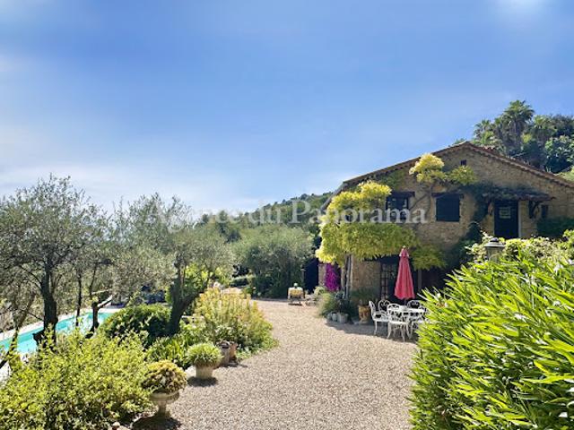Vente Villa 5 pièces 152.63 m2 Le Tignet
