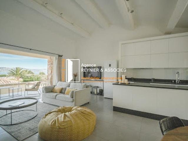 Vente Villa 5 pièces 154 m2 Gassin