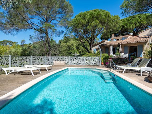 Vente Villa 5 pièces 142 m2 Saint raphael