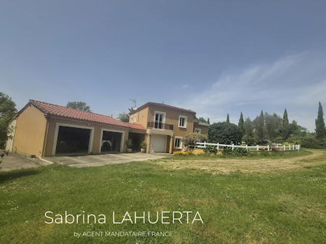 Vente Villa 5 pièces 163 m2 Cassaigne