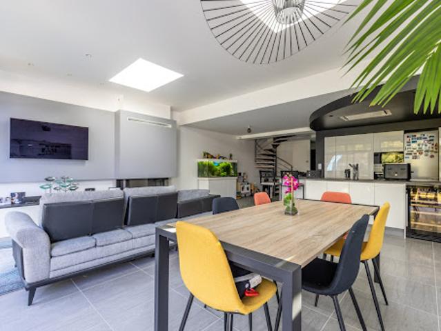 Vente Villa 5 pièces 163 m2 Cesson sevigne