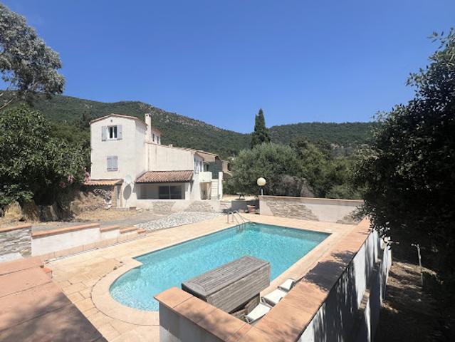 Vente Villa 5 pièces 167 m2 Plan de la Tour