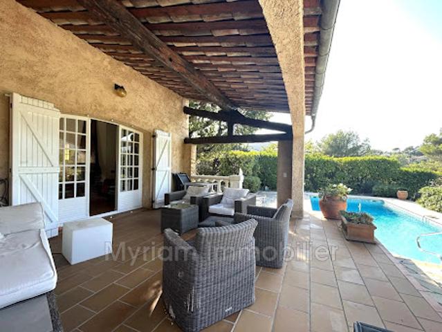 Vente Villa 5 pièces 168 m2 Peymeinade