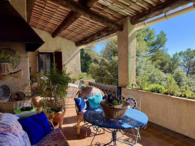 Vente Villa 5 pièces 168 m2 Pierrevert