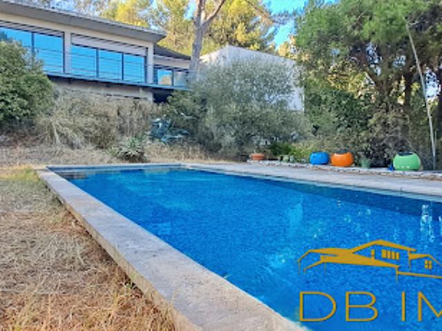 Vente Villa 5 pièces 170 m2 Villeneuve les avignon
