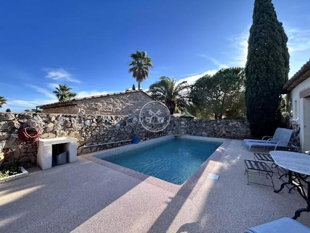 Vente Villa 5 pièces 181.35 m2 Roquebrune sur Argens