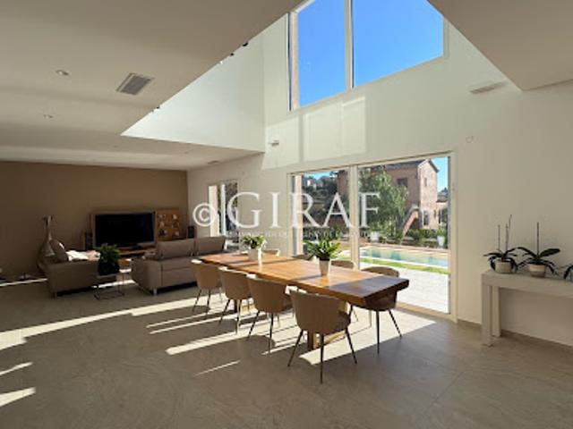 Vente Villa 5 pièces 185 m2 Cagnes sur Mer