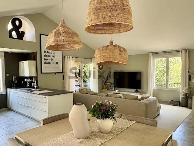 Vente Villa 5 pièces 187 m2 Saint Jean du Pin