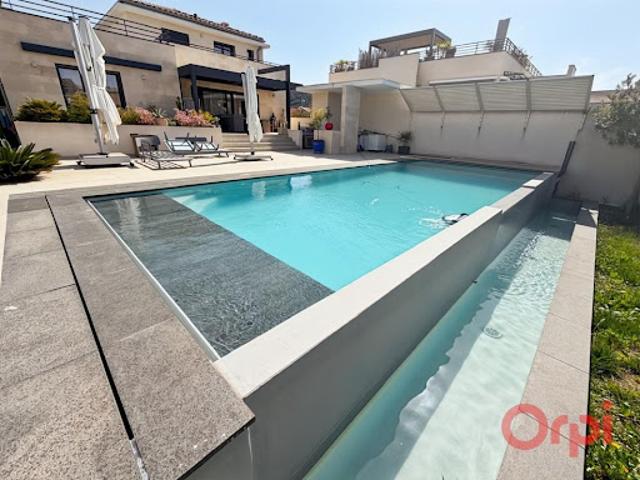 Vente Villa 5 pièces 195 m2 Saint Cyr sur Mer