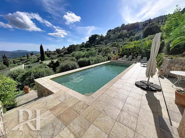 Vente Villa 5 pièces 216 m2 Spéracèdes