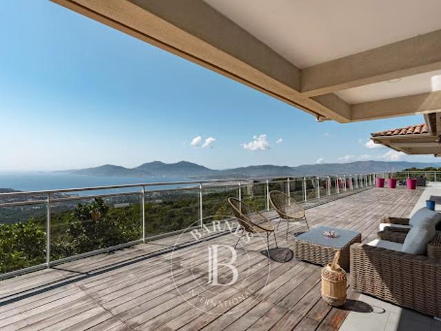 Vente Villa 5 pièces 220.09 m2 Porticcio