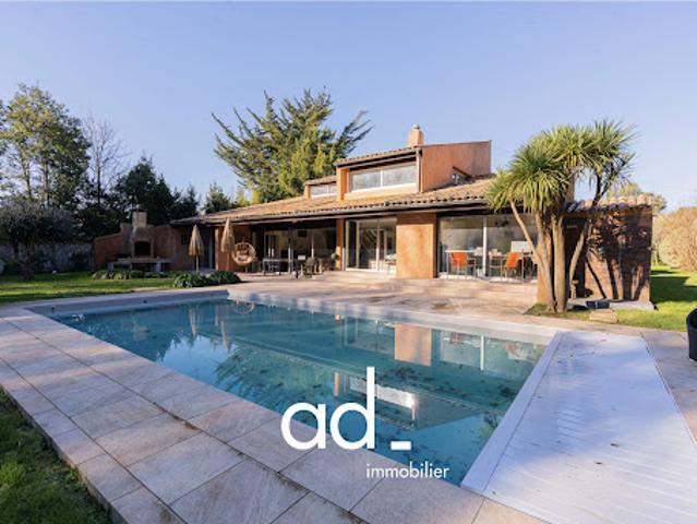 Vente Villa 5 pièces 220 m2 La Rochelle