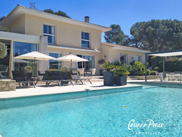 Vente Villa 5 pièces 220 m2 Nimes