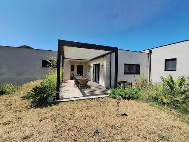 Vente Villa 5 pièces 230 m2 Ajaccio