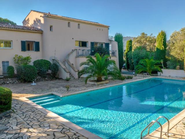 Vente villa 6 Pièce s 300m² Sainte Maxime