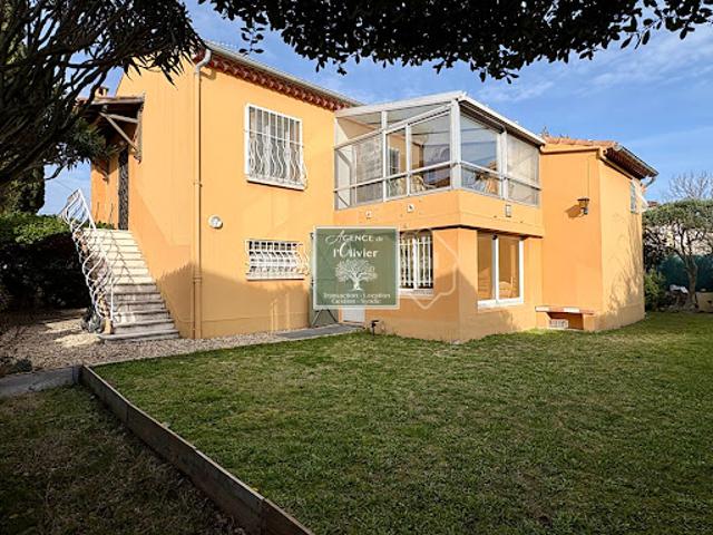 Vente Villa 6 pièces 108.92 m2 Arles