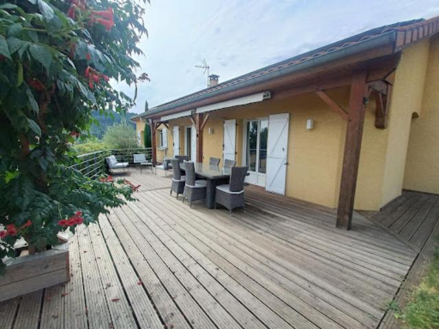 Vente Villa 6 pièces 120 m2 Cours la Ville