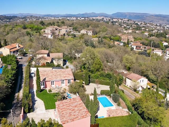 Vente Villa 6 pièces 120 m2 Saint Etienne de Fontbellon