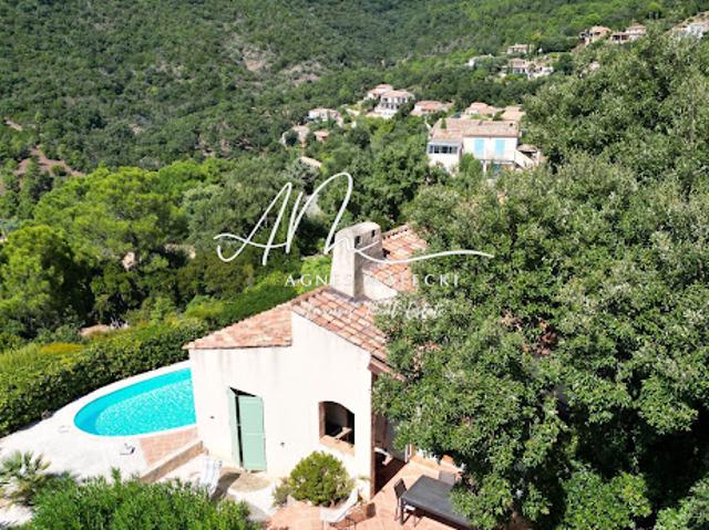 Vente Villa 6 pièces 133 m2 Rayol Canadel sur Mer
