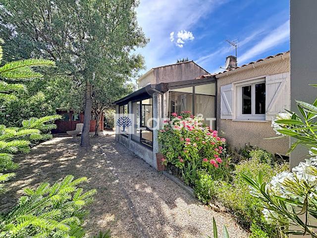 Vente Villa 6 pièces 140 m2 Eyguières
