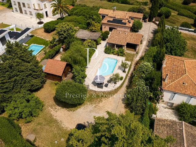 Vente Villa 6 pièces 140 m2 Mougins