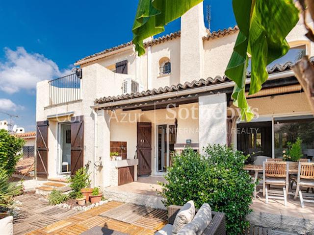 Vente Villa 6 pièces 140 m2 Nice