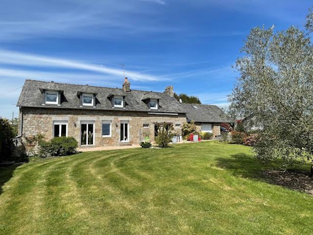 Vente Villa 6 pièces 140 m2 Saint Germain en Coglès