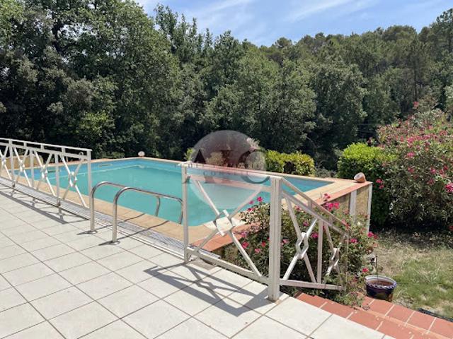 Vente Villa 6 pièces 145 m2 Bagnols en Forêt