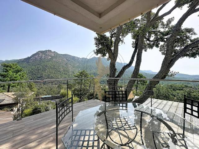 Vente Villa 6 pièces 150 m2 Sainte lucie de porto vecchio