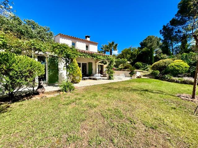 Vente Villa 6 pièces 156 m2 Frejus