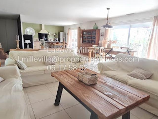 Vente Villa 6 pièces 156 m2 Magalas