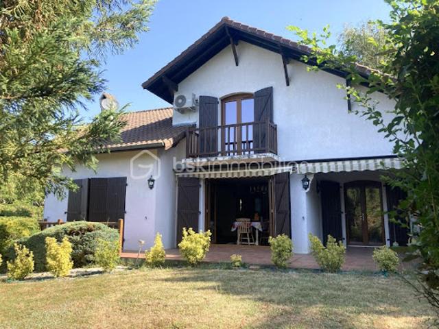 Vente Villa 6 pièces 158 m2 Lacassagne