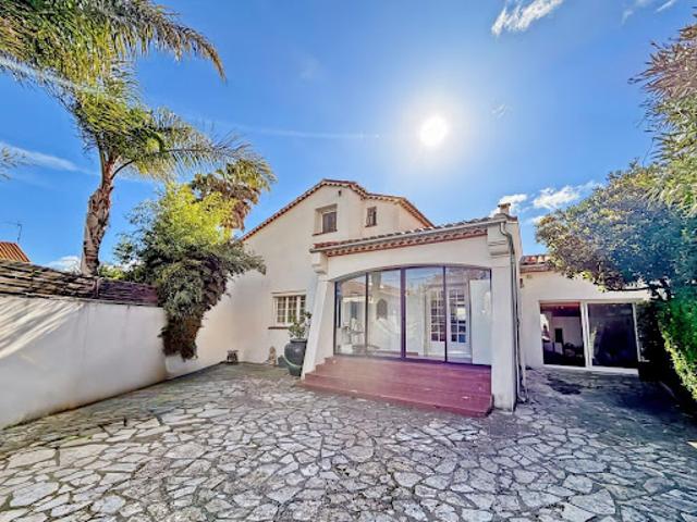 Vente Villa 6 pièces 164 m2 Vias