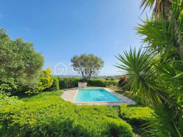 Vente Villa 6 pièces 170 m2 Pezenas