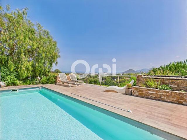 Vente Villa 6 pièces 178 m2 Mandelieu la Napoule