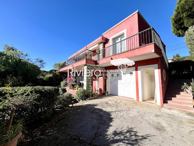 Vente Villa 6 pièces 170 m2 Cavalaire sur Mer