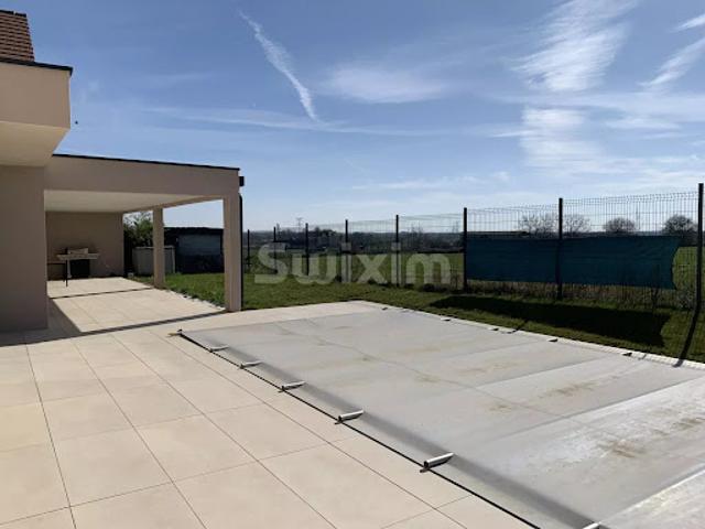 Vente Villa 6 pièces 180 m2 Lux