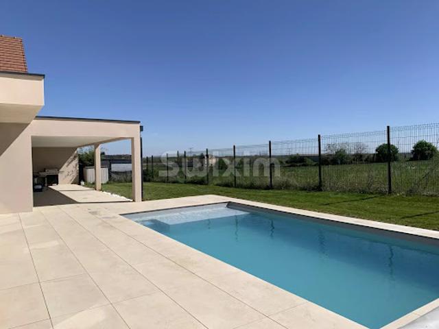 Vente Villa 6 pièces 180 m2 Lux