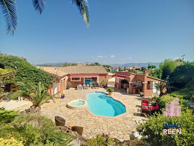 Vente Villa 6 pièces 182.33 m2 La Seyne sur Mer