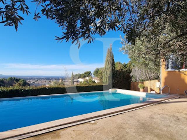 Vente Villa 6 pièces 182 m2 Pernes les Fontaines
