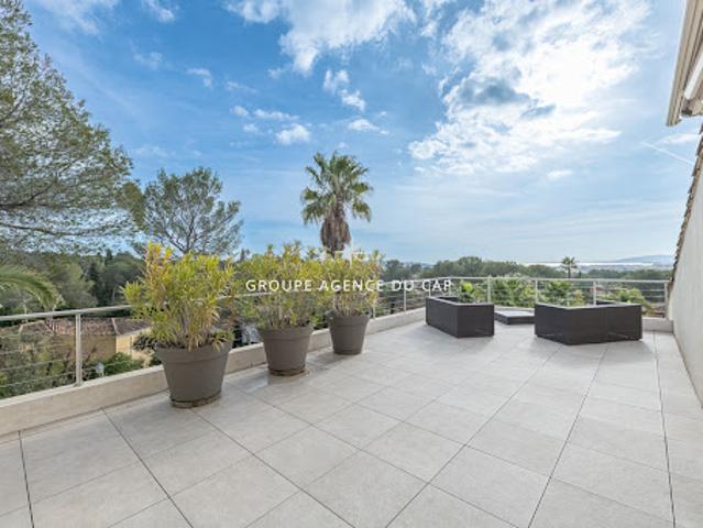 Vente Villa 6 pièces 185 m2 Saint raphael