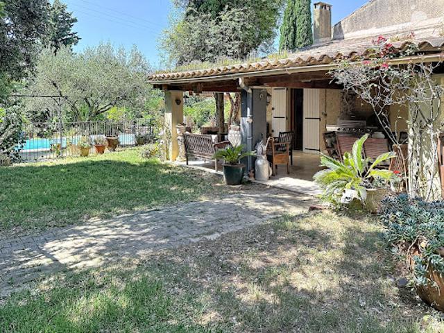 Vente Villa 6 pièces 186 m2 Cavillargues