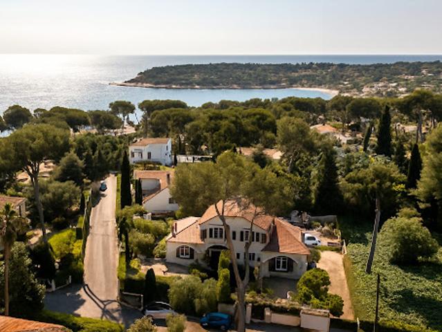 Vente Villa 6 pièces 190 m2 Antibes