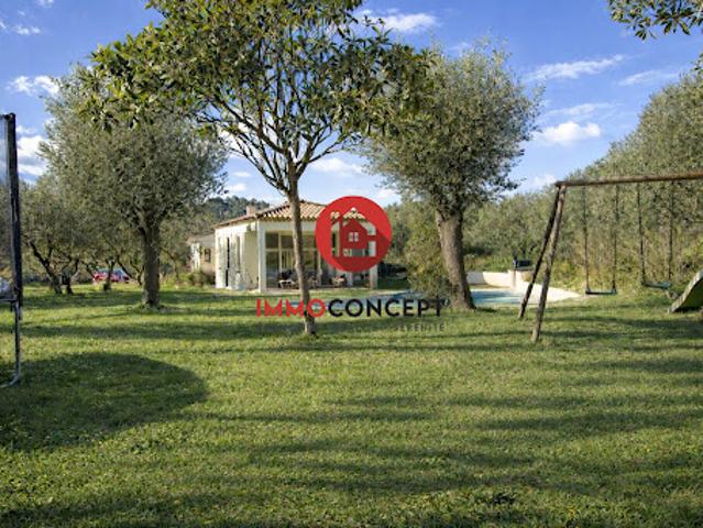 Vente Villa 6 pièces 190 m2 Sauveterre