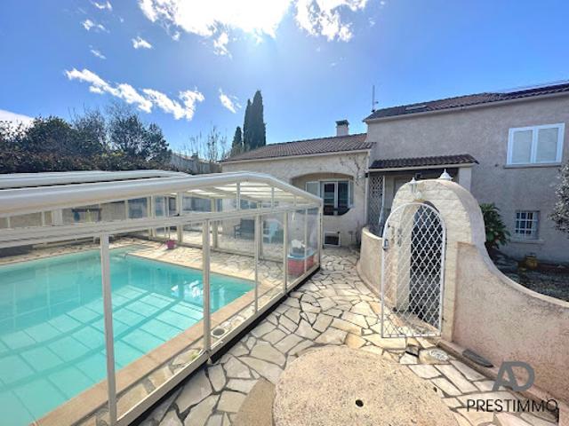 Vente Villa 6 pièces 196 m2 Biguglia