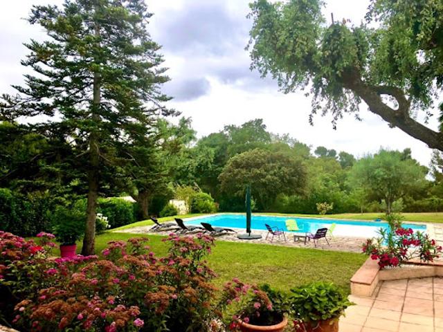 Vente Villa 6 pièces 200 m2 Eguilles